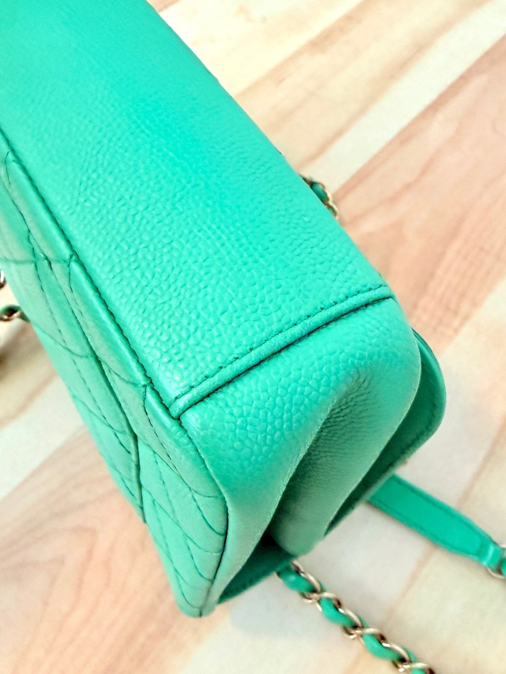 CHANEL Filigree Flap bag, quilted caviar, medium, green - Picture 13 of 13